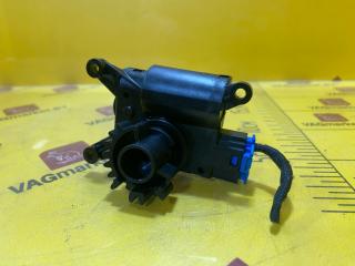 моторчик заслонки печки Volkswagen Caddy 4 поколение 2018, 2.0 л., дизель, 5Q0907511H