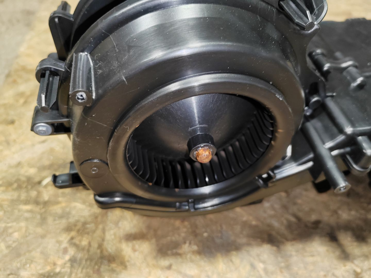 воздуховод печки Volkswagen Touareg 3 поколение 2019, 3.0 л., дизель, 4N0820329A - фото №4