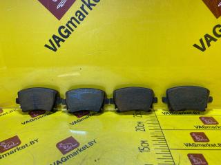 тормозные колодки Audi Q3 8U 2012, 2.0 л., бензин, 3C0698451F
