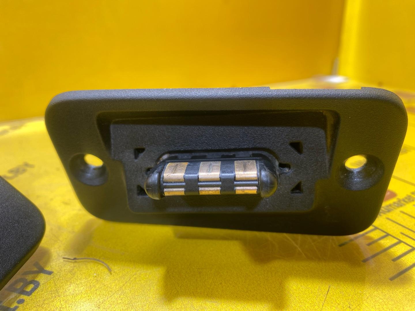 выключатель концевой (концевик) Volkswagen Caddy 4 поколение 2018, 2.0 л., дизель, 2K5907496, 2K5907438 - фото №3
