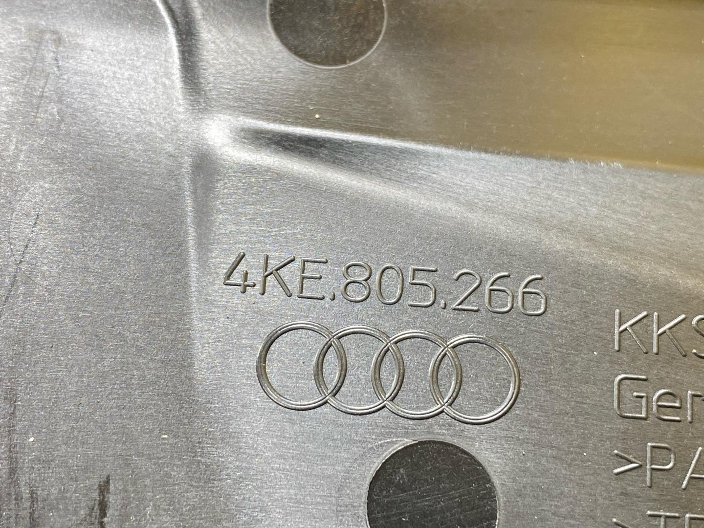 планка под капот Audi e-tron Sportback 1 поколение 2020, электро, 4KE805266 - фото №7