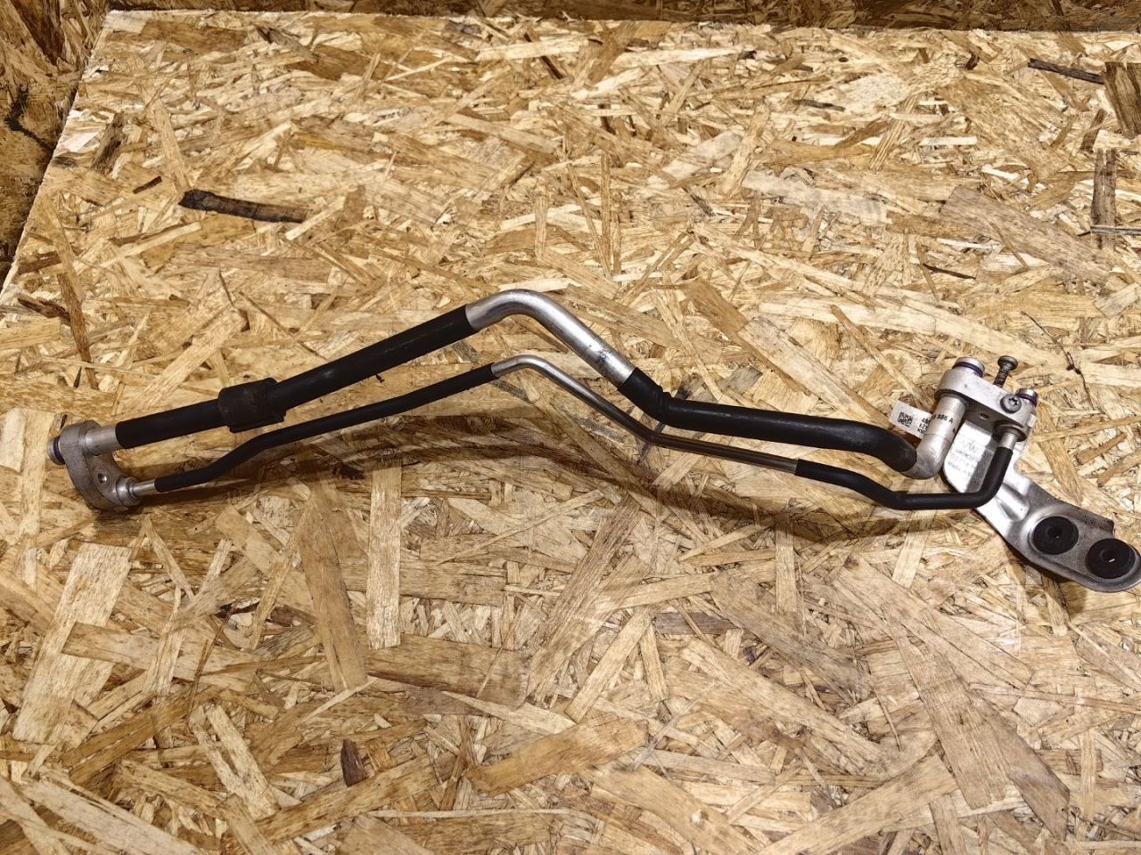 трубка кондиционера Audi Q7 4M 2016, 3.0 л., дизель, 4M0816886A - фото №1