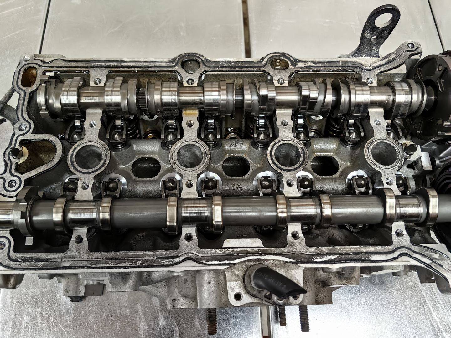 головка блока цилиндров Volkswagen Tiguan 2 поколение 2019, 2.0 л., бензин, 06L103064S - фото №21