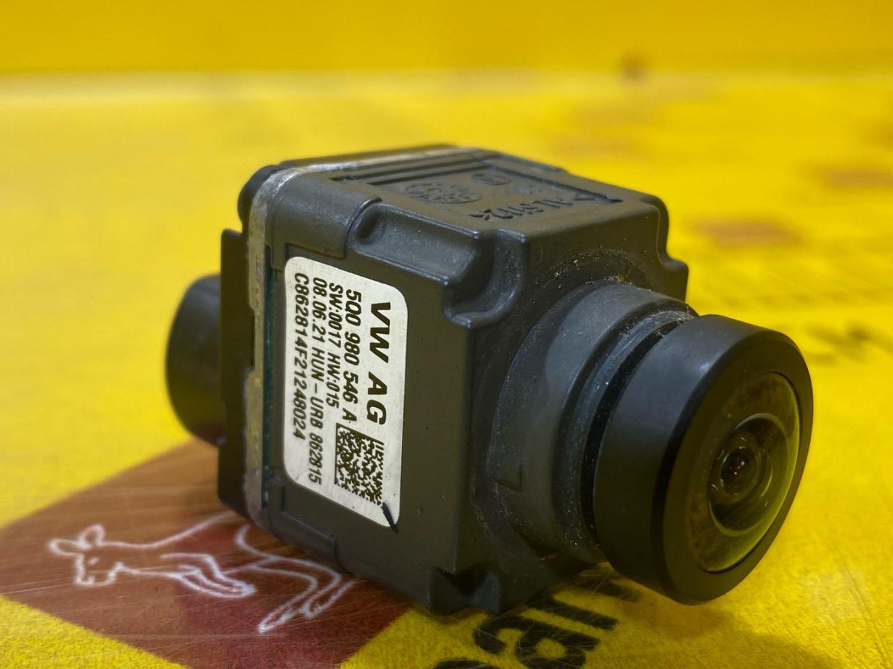 камера переднего обзора Audi Q3 F3 (2018 - 2026), 5Q0980546A - фото №1