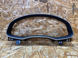 рамка панели приборов Audi Q7 4M [рестайлинг] 2022, 3.0 л., бензин, 4M8857116