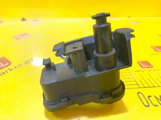 замок лючка топливного бака Skoda Octavia 3 поколение (A7) 2016, 1.8 л., бензин, 7P0810773D