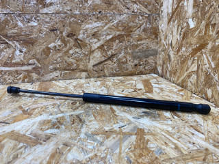 амортизатор крышки багажника (3-5 двери) Volkswagen Passat B7 2014, 2.0 л., дизель, 3AF827550D01S