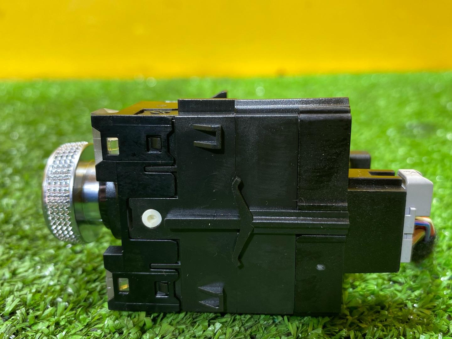 кнопка (выключатель) Audi Q3 F3 2023, 2.0 л., бензин, 83A919616, 83C919600 - фото №5