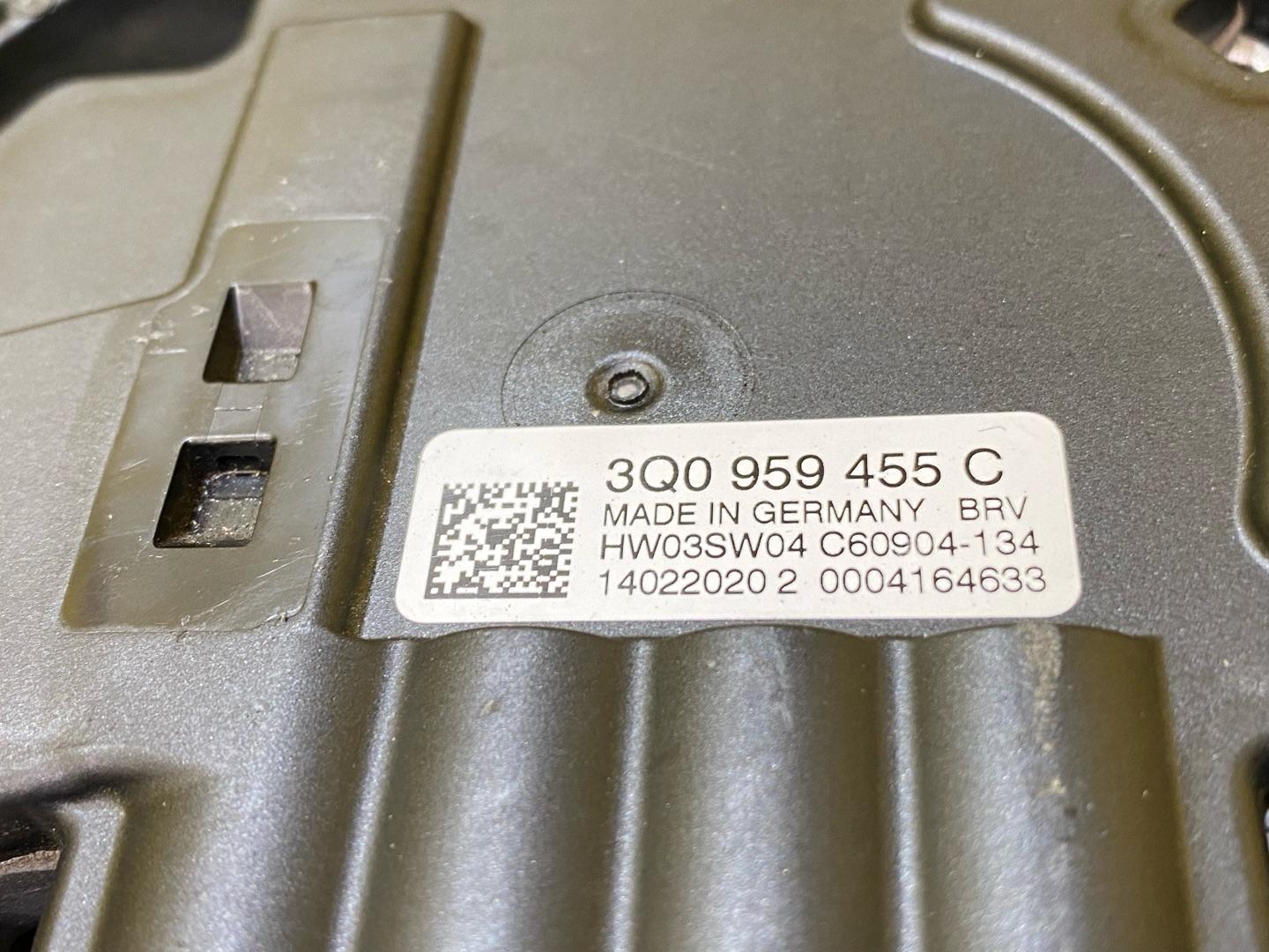 диффузор вентилятора Volkswagen Tiguan 2 поколение 2020, 2.0 л., бензин, 3Q0121205B, 3Q0959455B, 3Q0959455C - фото №7