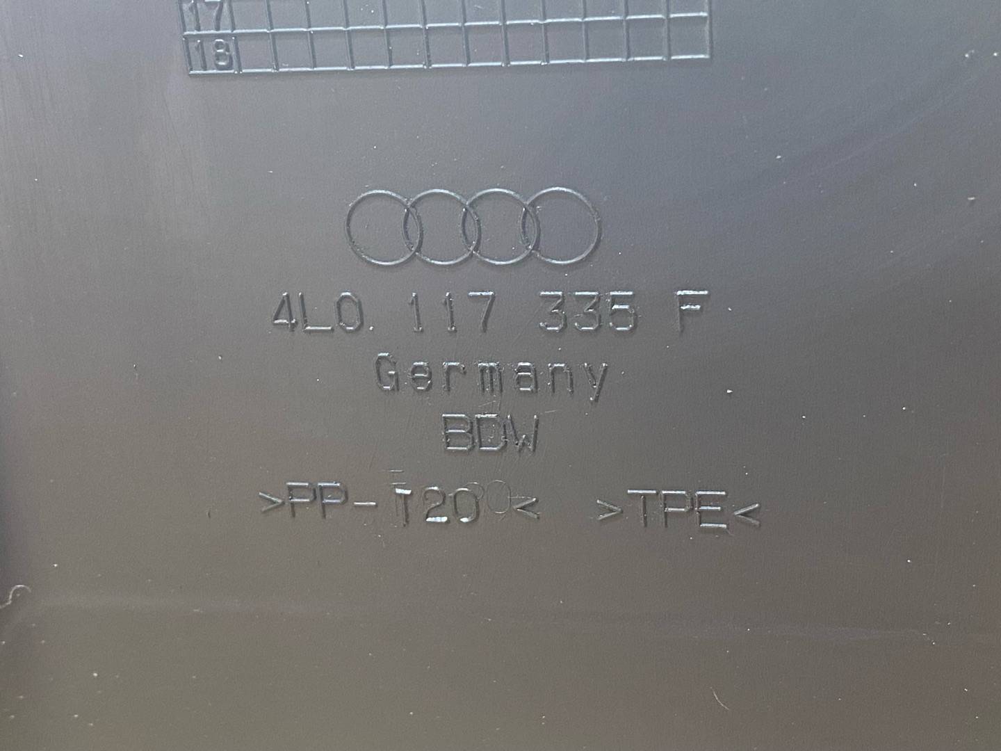 воздуховод интеркулера Audi Q7 4L 2009, 3.0 л., дизель, 4L0117335F - фото №11