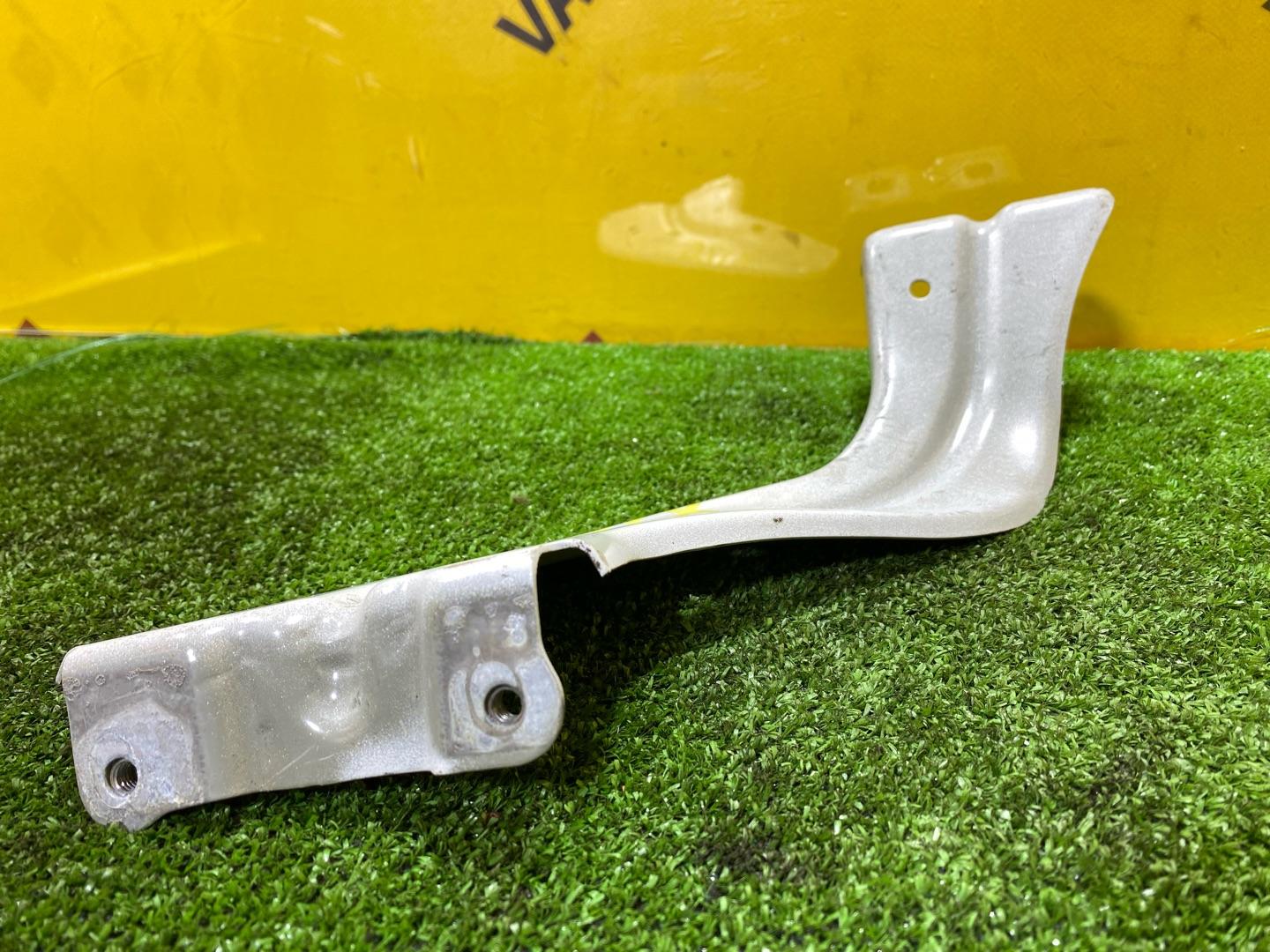 крепление ( кронштейн ) крыла Audi Q3 Sportback F3 2021, 2.0 л., бензин, 83A821150 - фото №5