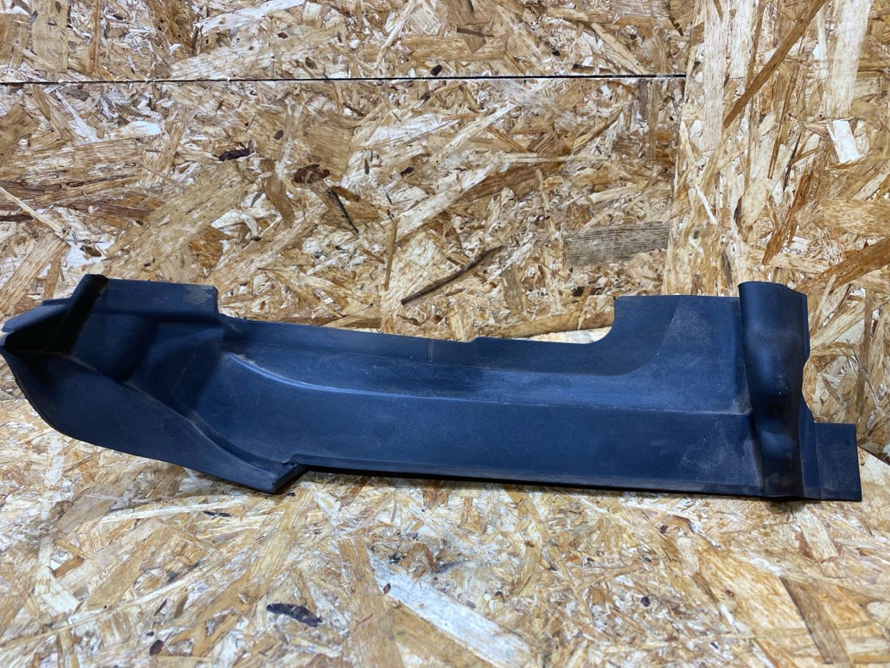 пыльник переднего крыла Audi Q7 4M 2016, 3.0 л., дизель, 4M0821170C - фото №1