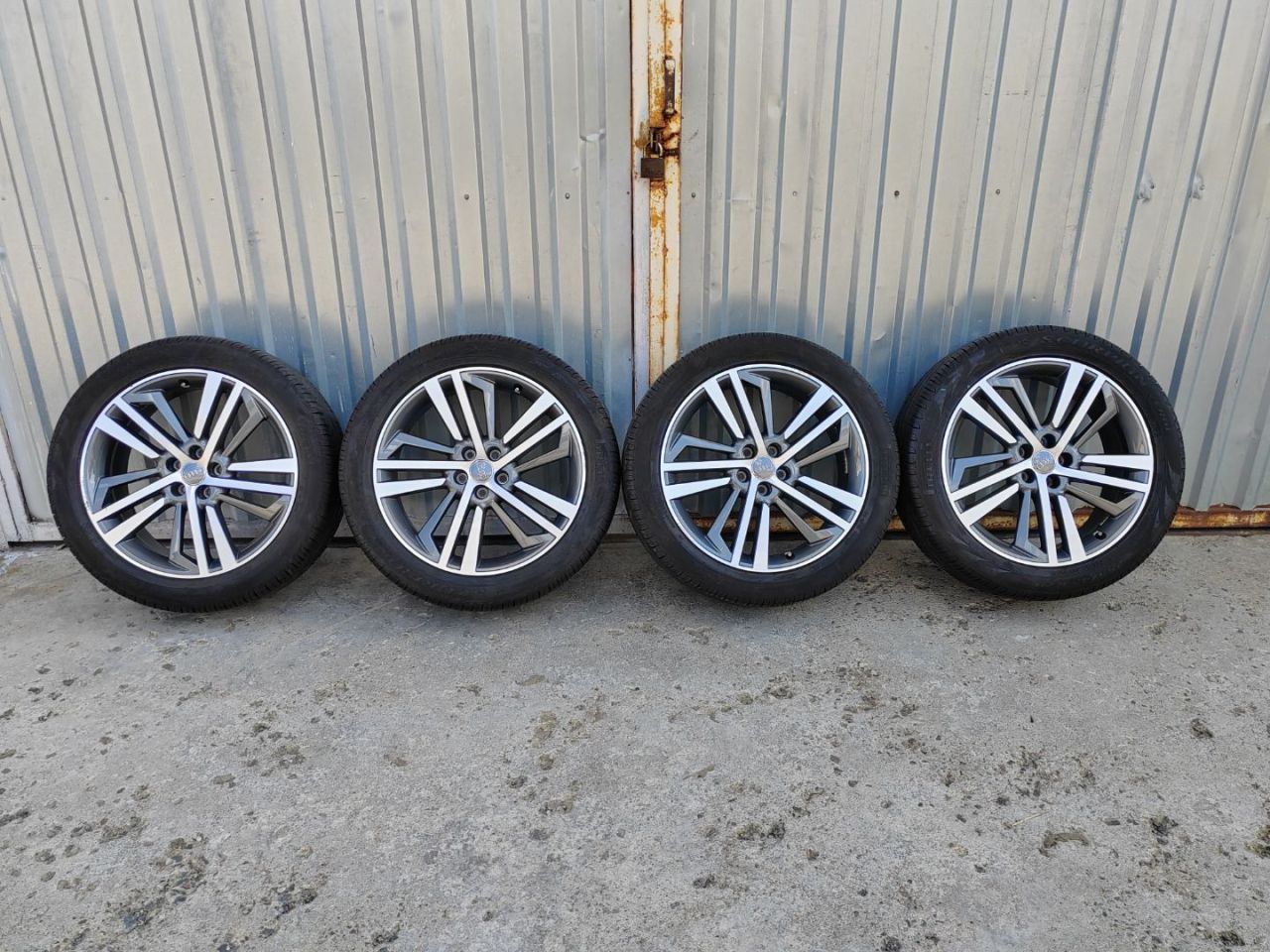 диск литой Audi Q5 FY 2018, 2.0 л., дизель, 80A601025AE - фото №1