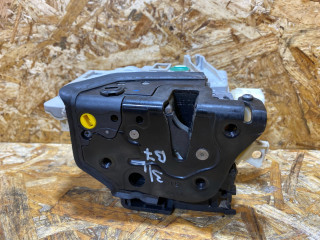 замок двери задней левой Volkswagen Passat B7 2014, 2.0 л., дизель, 3C4839015B