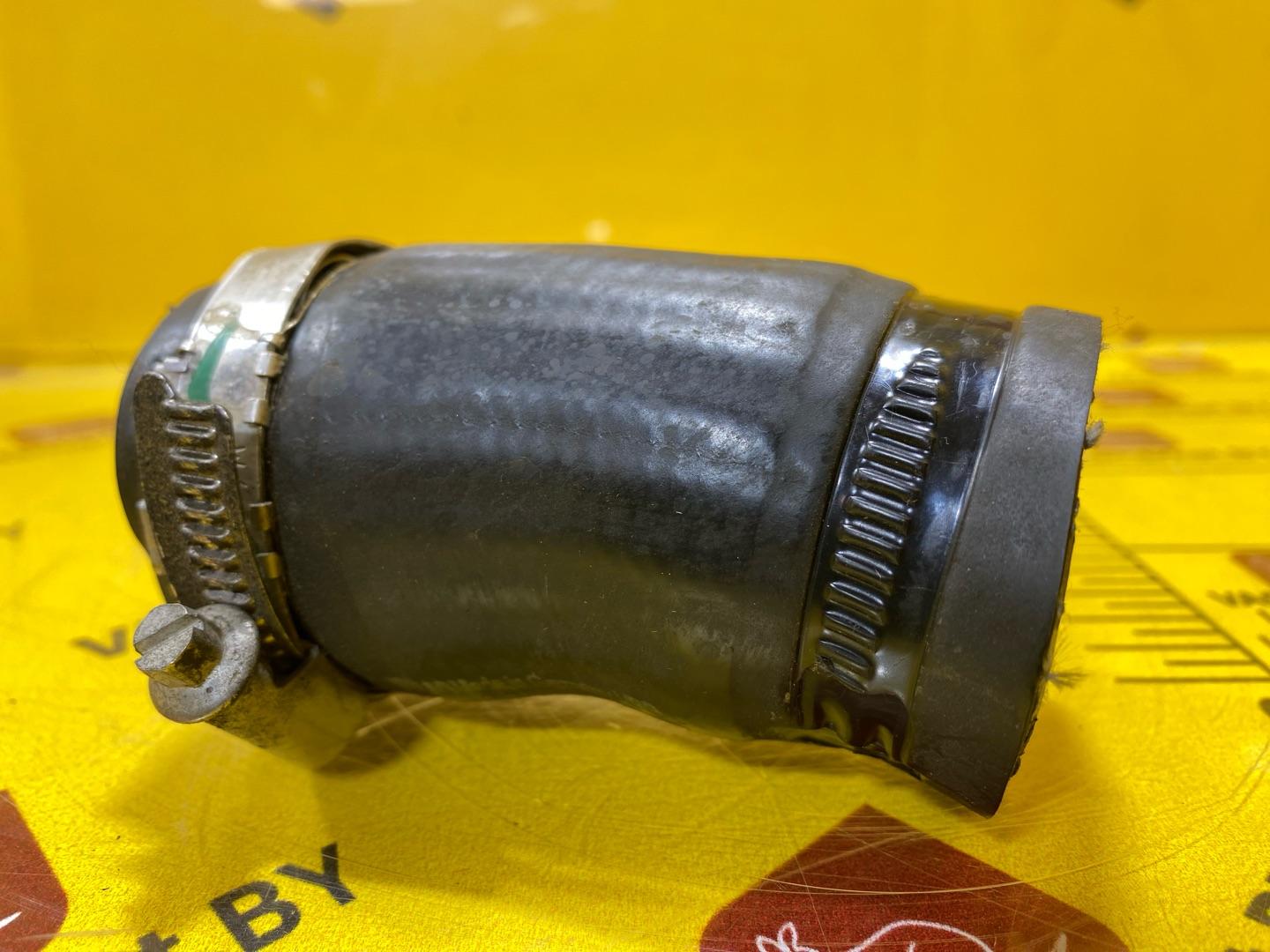 патрубок интеркулера Skoda Octavia 3 поколение (A7) 2016, 1.8 л., бензин, 5Q0145828
