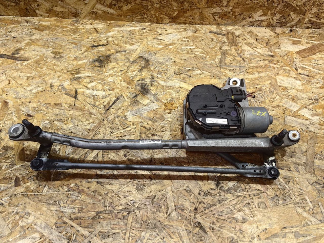 механизм стеклоочистителя (трапеция дворников) Audi Q7 4M 2016, 3.0 л., дизель, 4M2955023B - фото №1