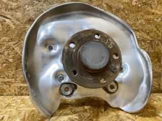 кулак задний левый Audi A4 B9 2016, 2.0 л., бензин, 8W0505431S