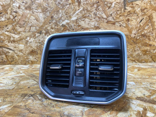 дефлектор обдува салона Porsche Macan 1 поколение 2016, 3.0 л., дизель, 95B819203G, 95B907049D