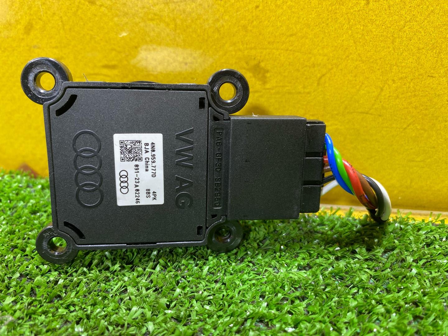 блок управления сиденьем Audi Q3 F3 2023, 2.0 л., бензин, 4N0959777D - фото №6