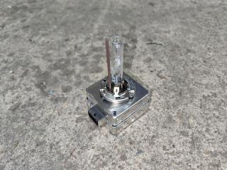 лампочка ксенон Skoda Superb 2 поколение 2011, 2.0 л., дизель, N10566103