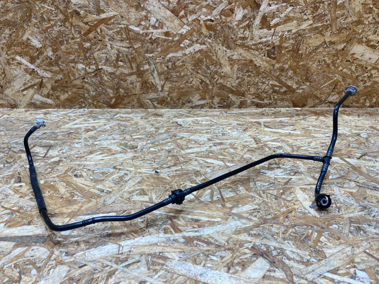 трубка охлаждающей жидкости Audi Q5 FY 2018, 2.0 л., дизель, 80A121081DM, 80A121081AA - фото №1