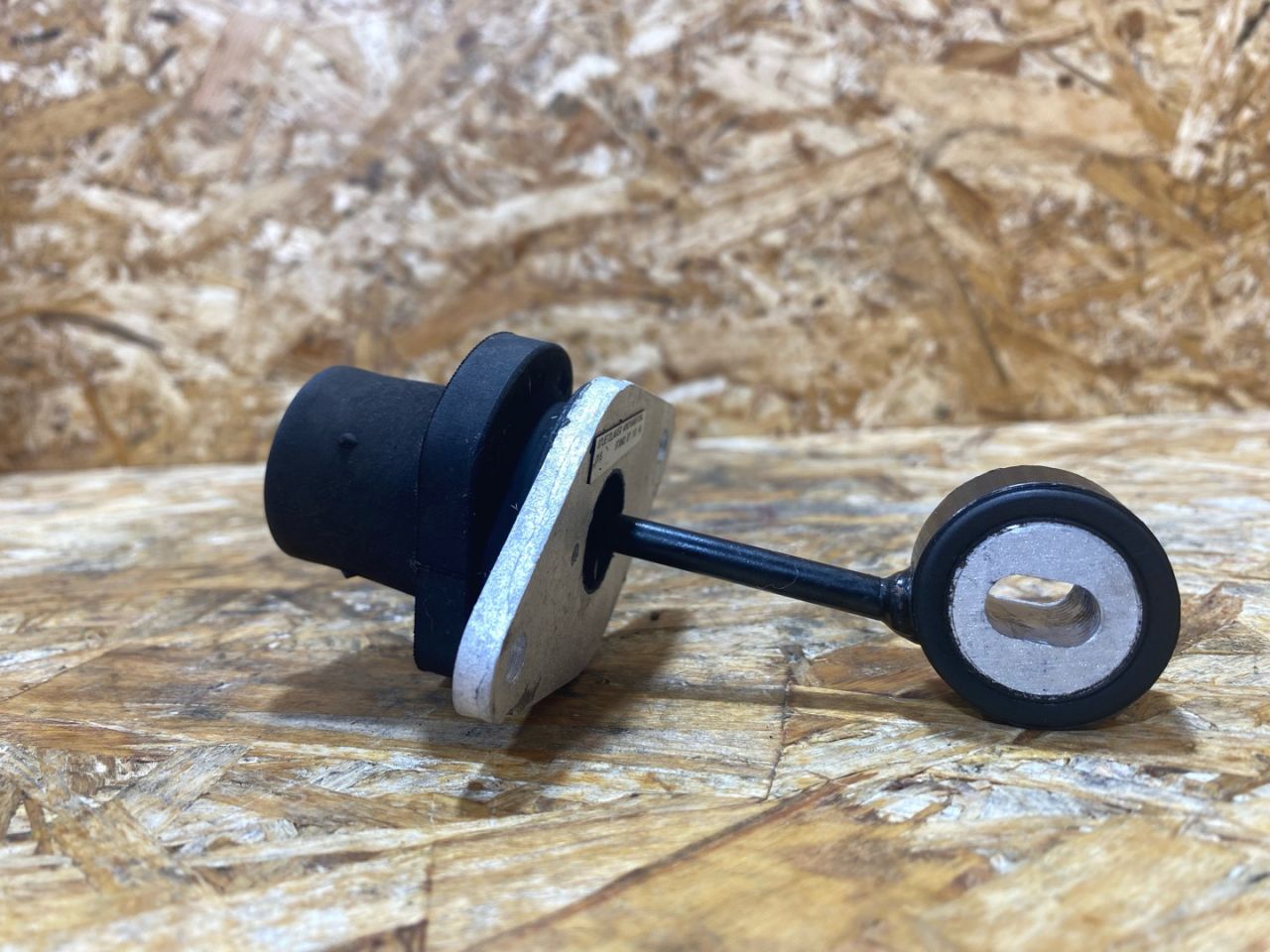 кронштейн двигателя Audi Q7 4M 2016, 3.0 л., дизель, 4M0199870AL - фото №1