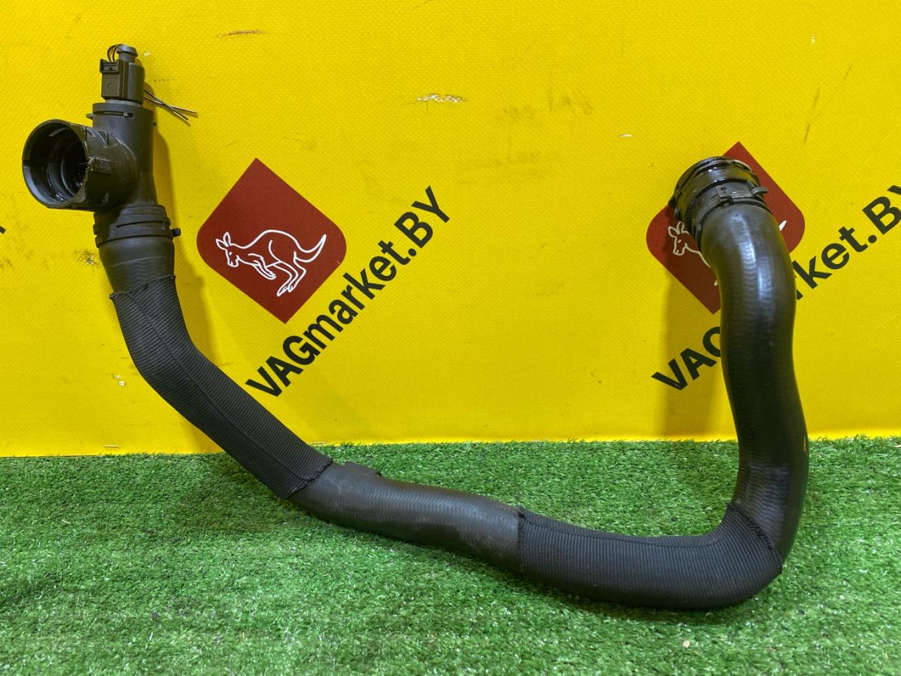 патрубок (трубопровод, шланг) Volkswagen Tiguan 2 поколение 2016, 2.0 л., бензин, 5QF122051H - фото №1