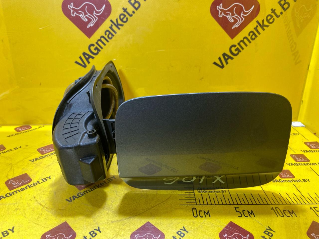 лючок топливного бака Audi Q3 8U 2012, 2.0 л., бензин, 8U0809906 - фото №1