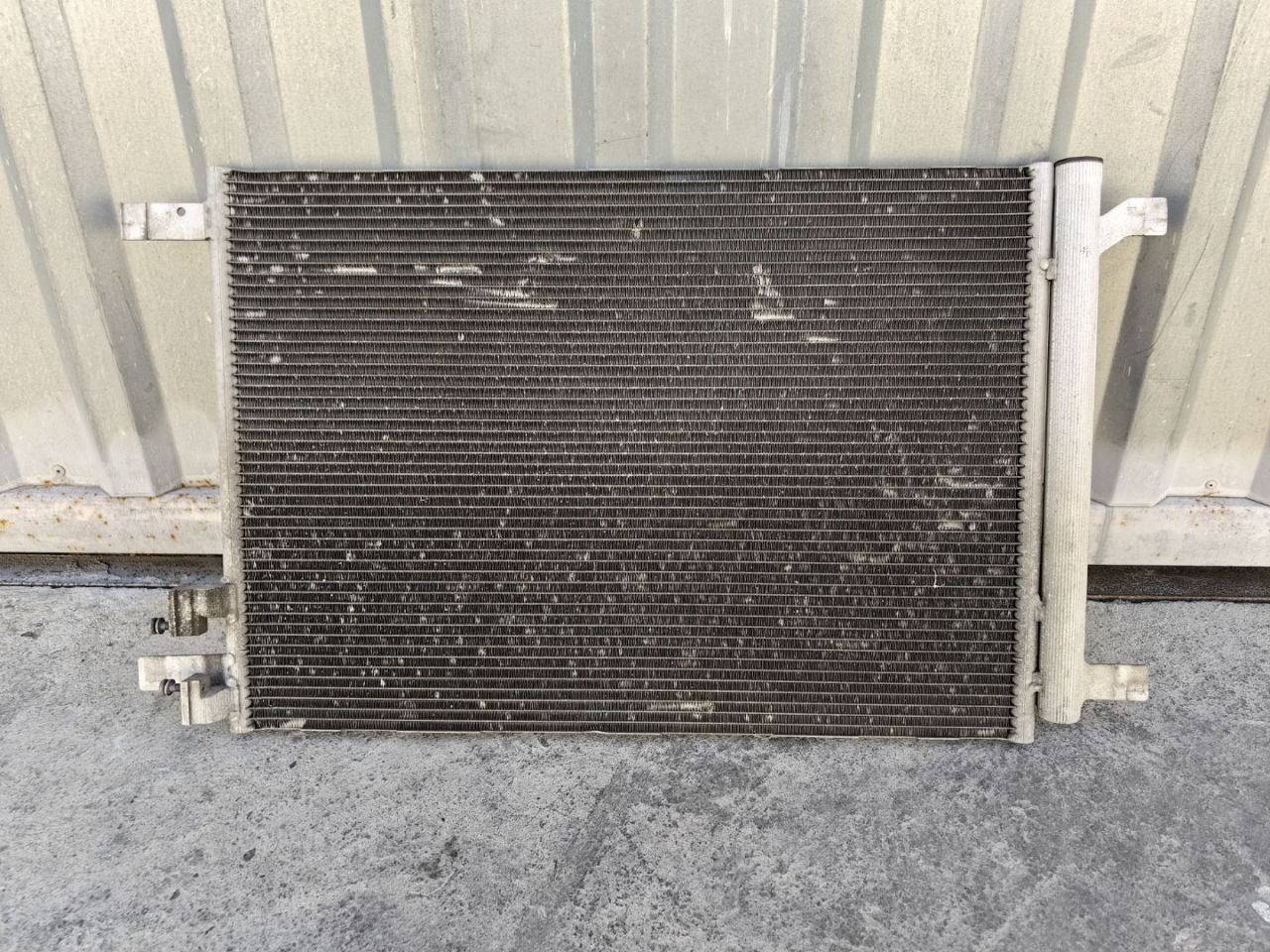 радиатор кондиционера Volkswagen Golf Alltrack 7 поколение 2017, 1.8 л., бензин, 5Q0816411AM - фото №1