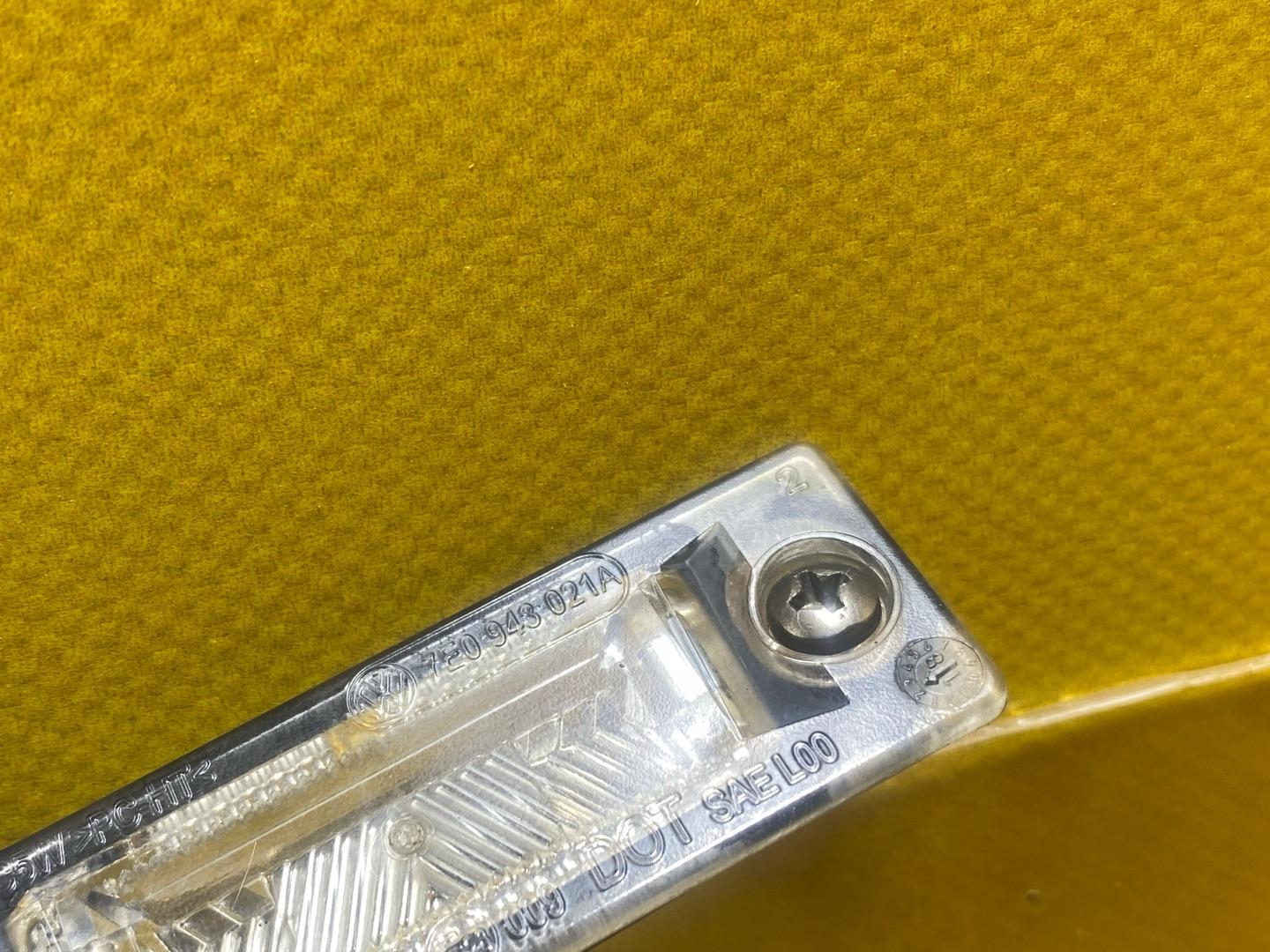 подсветка номера Volkswagen Caddy 4 поколение 2018, 2.0 л., дизель, 3B5998026A - фото №7