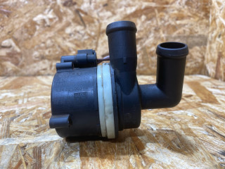 насос антифриза дополнительный Volkswagen Passat B7 2014, 2.0 л., дизель, 5N0965561A