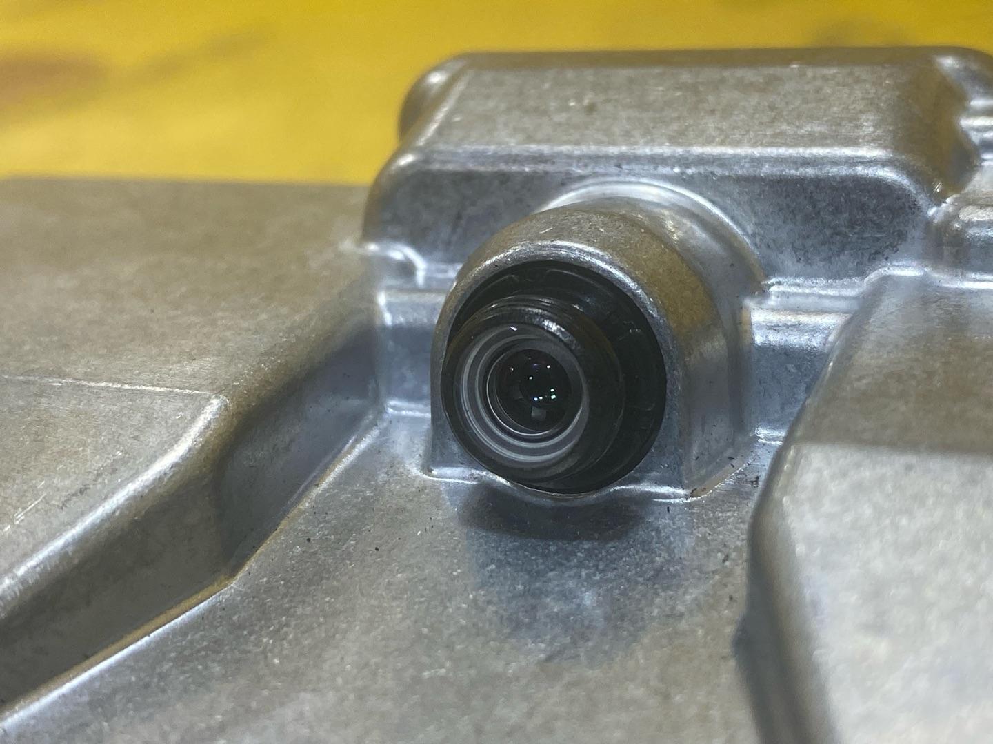 камера переднего обзора Volkswagen Tiguan 2 поколение 2016, 2.0 л., бензин, 3Q0980654F - фото №5