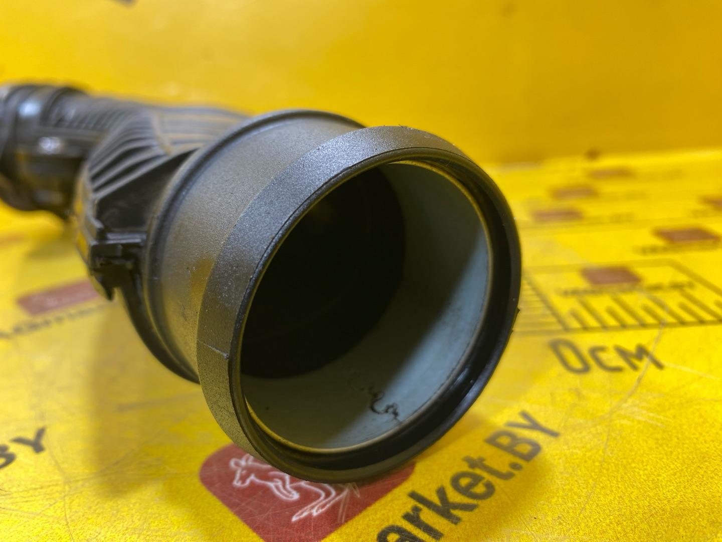 патрубок интеркулера Audi Q3 8U 2012, 2.0 л., бензин, 1K0145840R - фото №6