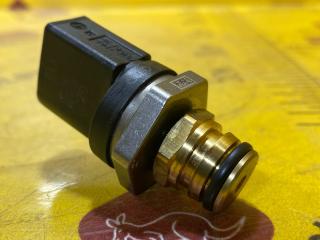 Клапан ТНВД Volkswagen T-Roc 1 поколение 2022, 2.0 л., бензин, 06H906051K