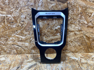 рамка обрамление кулисы Volkswagen T-Roc 1 поколение [рестайлинг] 2024, 2.0 л., бензин, 2GA711456D