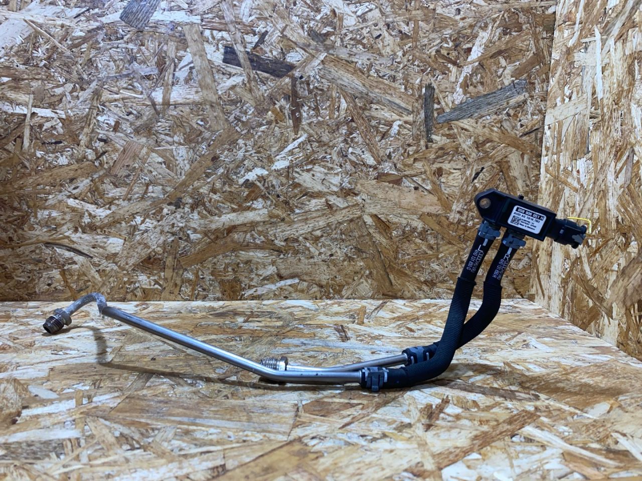 датчик загрязнения воздуха Porsche Macan 1 поколение 2016, 3.0 л., дизель, 059906051H - фото №1