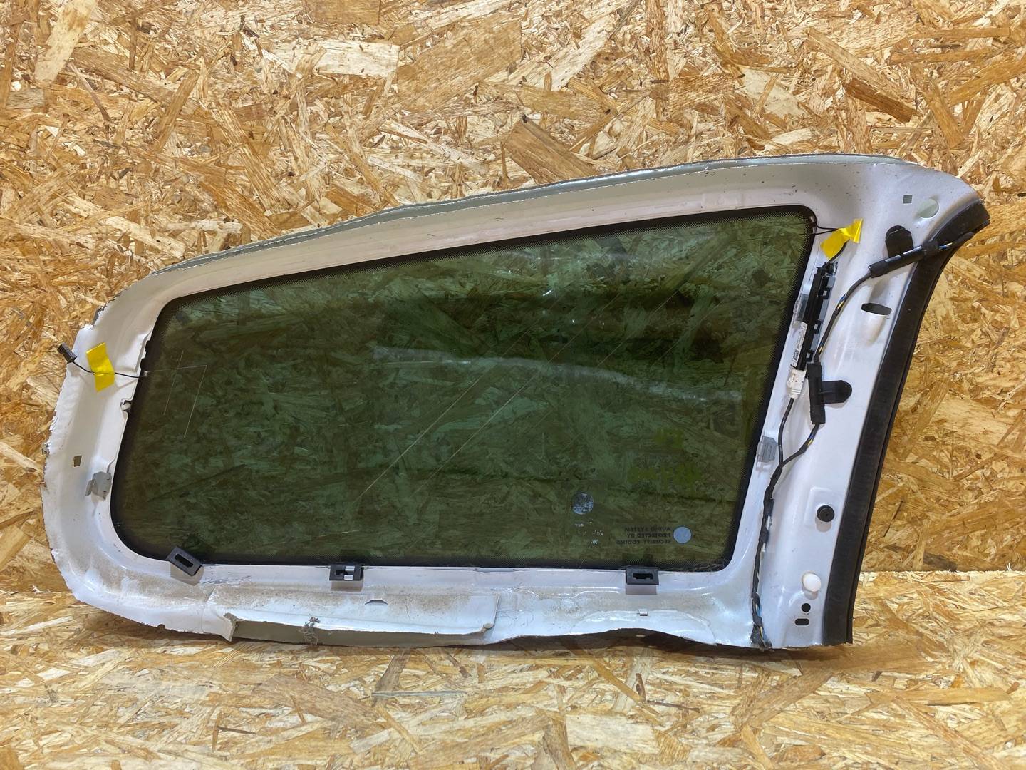 стекло кузовное боковое левое Volkswagen Passat B7 2014, 2.0 л., дизель, 3AF845297AG - фото №4
