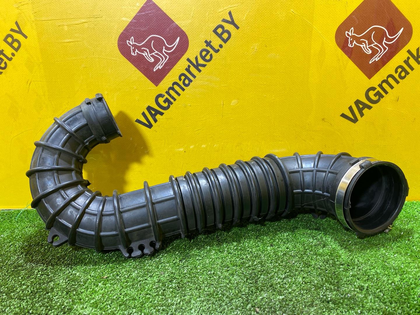 патрубок воздушного фильтра Volkswagen Amarok 1 поколение 2H 2012, 2.0 л., дизель, 2H0129615A - фото №3