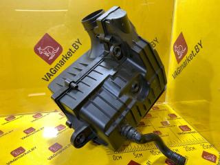 корпус воздушного фильтра Skoda Octavia 3 поколение (A7) 2016, 1.8 л., бензин, 5Q0129607AC