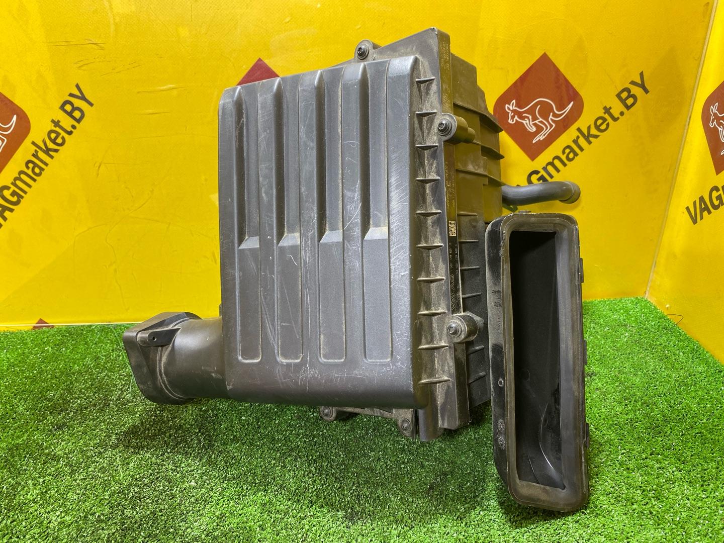 корпус воздушного фильтра Audi Q3 F3 2023, 2.0 л., бензин, 5QF129607D