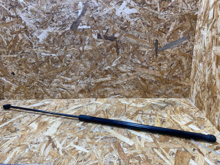 амортизатор капота Audi A3 8V 2015, 1.4 л., бензин, 8V082335903S