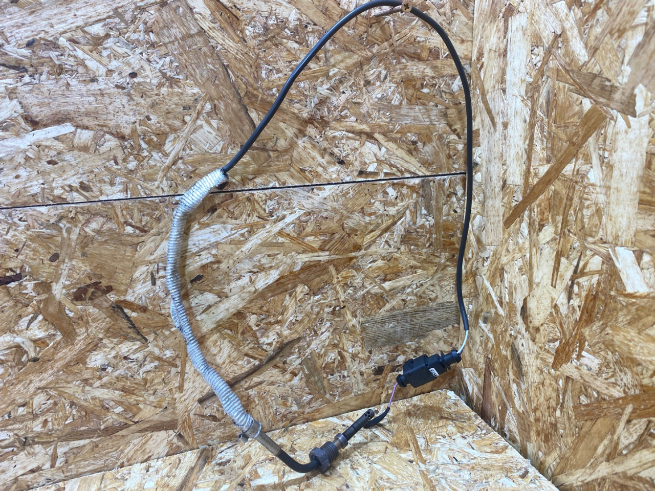 датчик давления (температуры) выхлопных газов Audi Q7 4M 2016, 3.0 л., дизель, 059906088CP - фото №1