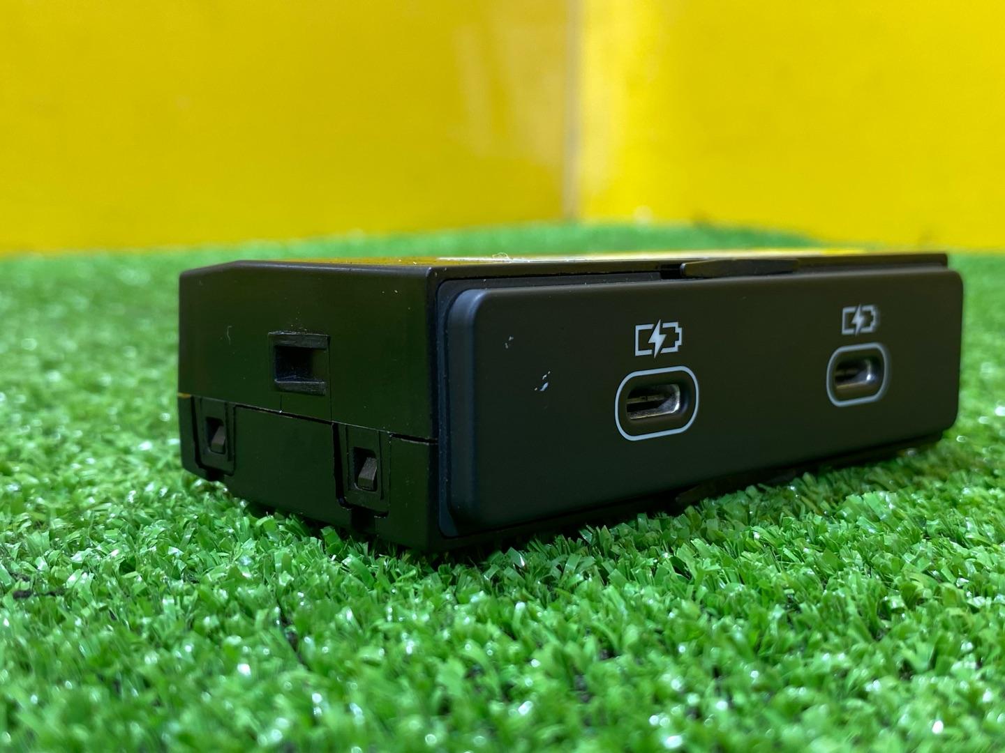 разъем AUX / USB