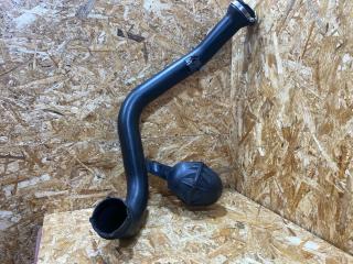 патрубок интеркулера Audi A4 B9 2016, 2.0 л., бензин, 8W0145673