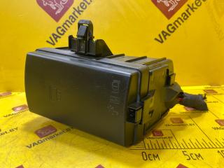 блок предохранителей Volkswagen T-Roc 1 поколение 2022, 2.0 л., бензин, 5Q0937125H