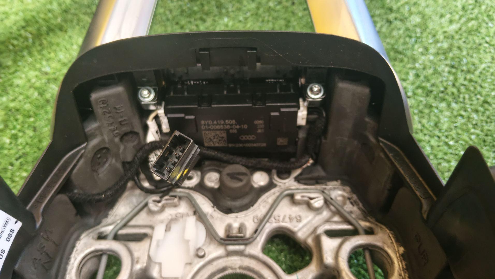 руль Audi Q3 Sportback F3 2021, 2.0 л., бензин, 8Y0419091H - фото №16