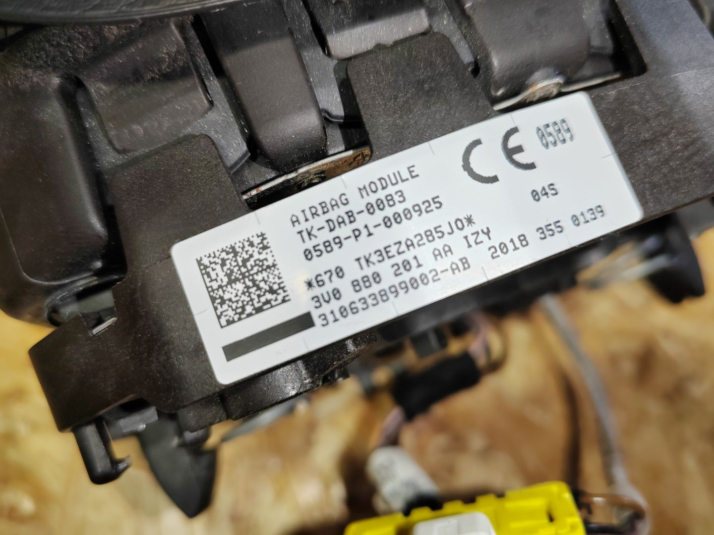 подушка безопасности водителя Skoda Superb 3 поколение 2019, 2.0 л., бензин, 3V0880201AA - фото №4