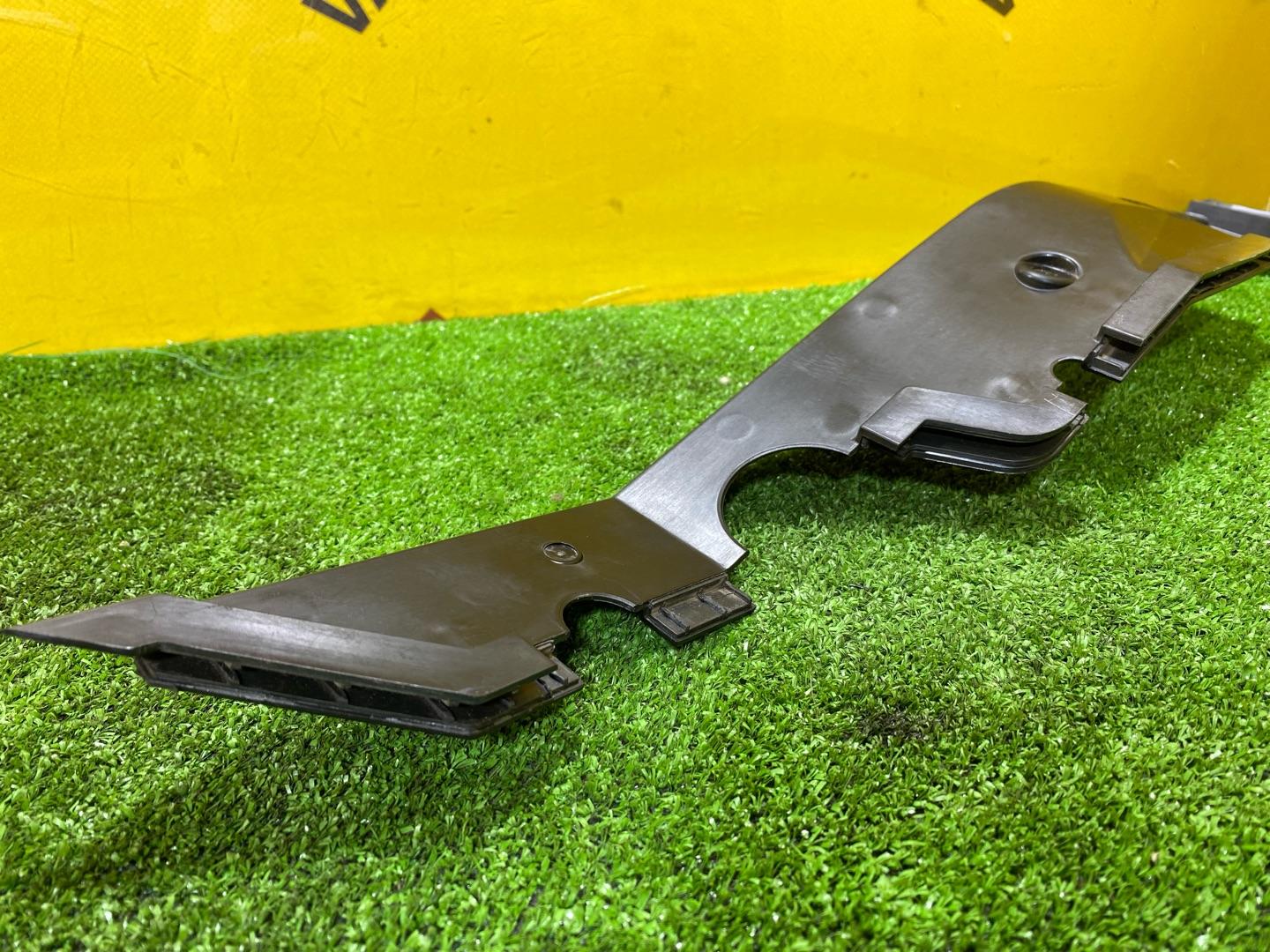 планка под капот Audi e-tron Sportback 1 поколение 2020, электро, 4KE805266 - фото №6