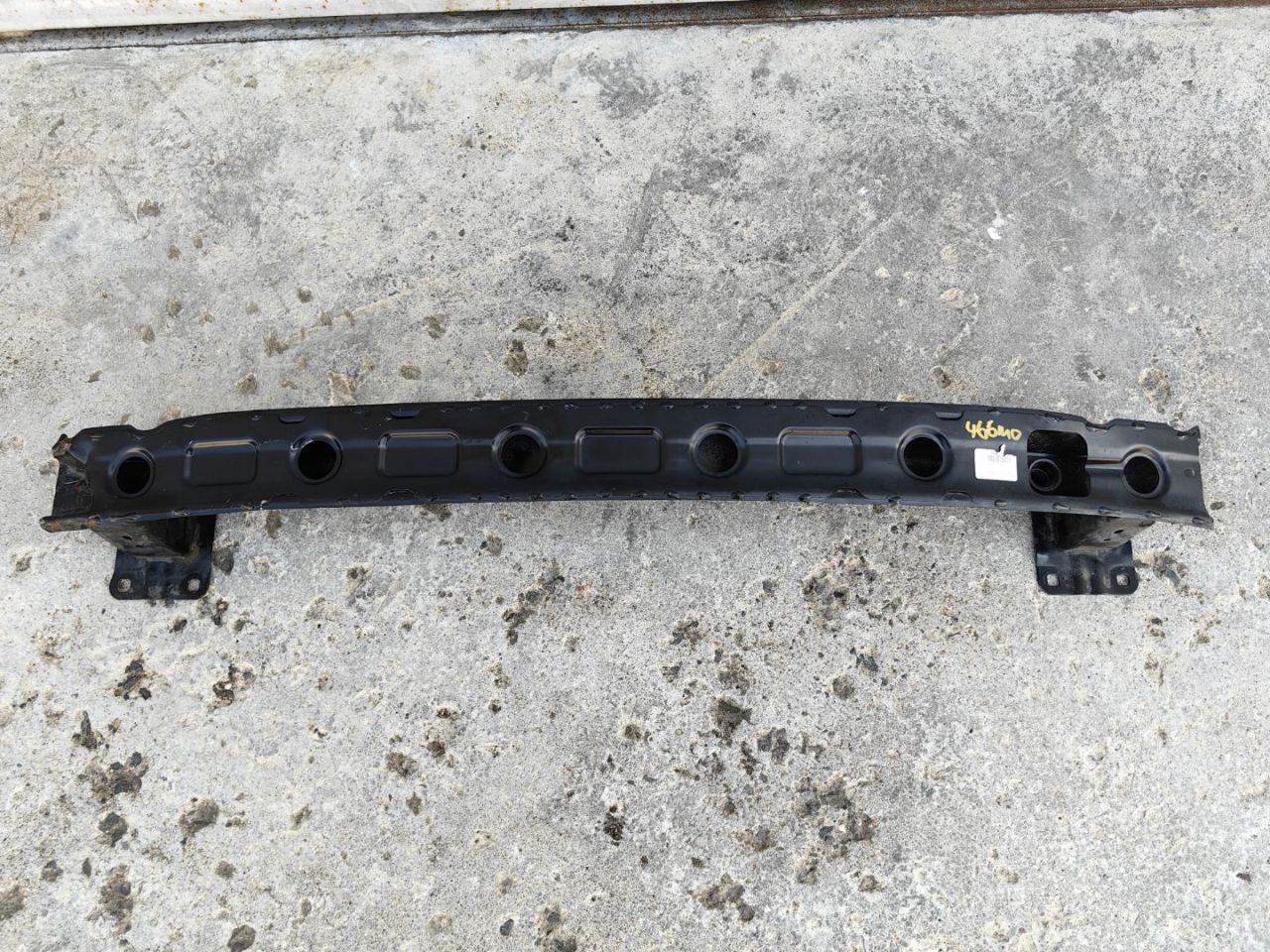 усилитель бампера заднего Audi A3 8V 2015, 1.4 л., бензин, 8V5807309 - фото №1