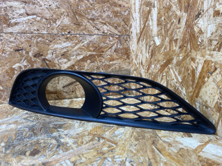 рамка фары противотуманной левой Audi Q7 4L [рестайлинг] 2010, 3.0 л., дизель, 4L0807675C